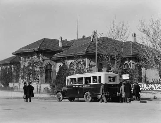 Ankara'daki ilk Türkiye Büyük Millet Meclisi binası, 1935